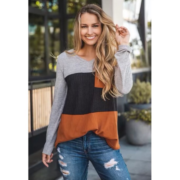 Women’s L/S Fall Colorblock Tee - Picture 1 of 5